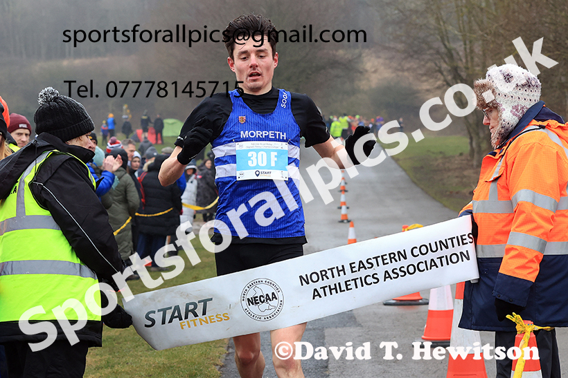 Senior Men and Over-35s to 49s Mens 2025 NECAA Royal Signals Road Relays Champs.,  Hetton Lyons Country Park, Hetton le Hole, County Durham. Photo: David T. Hewitson/Sports for All Pics